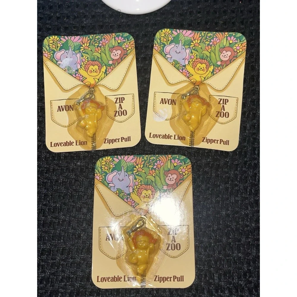 Vintage Avon Zip A Zoo Lovable Lion Zipper Pull‎ Charm & Somersault 1983 (4)